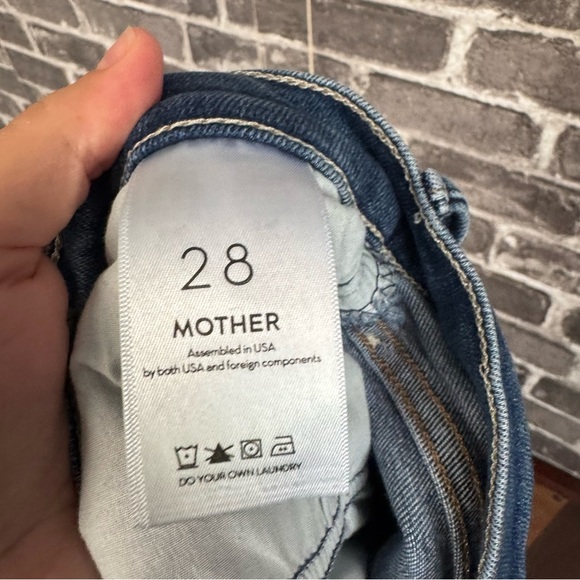 Mother the Mid Rise Dazzler Ankle jeans in Sweet & Sassy - Picture 11 of 12